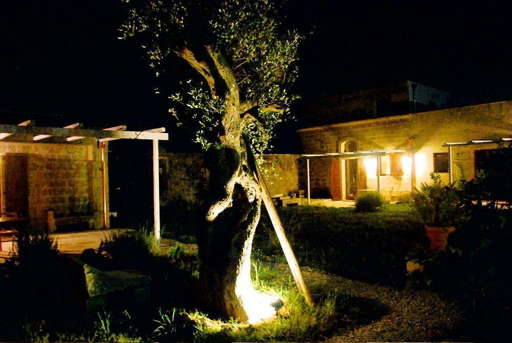 B&B Masseria Dei 12 Granai Minervino di Lecce Exterior photo