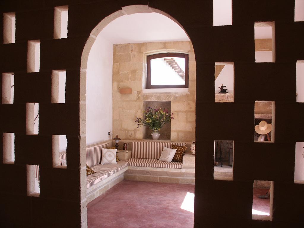 B&B Masseria Dei 12 Granai Minervino di Lecce Exterior photo