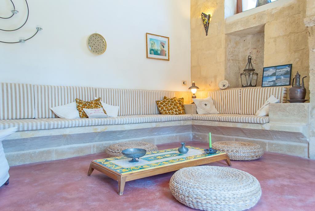 B&B Masseria Dei 12 Granai Minervino di Lecce Exterior photo