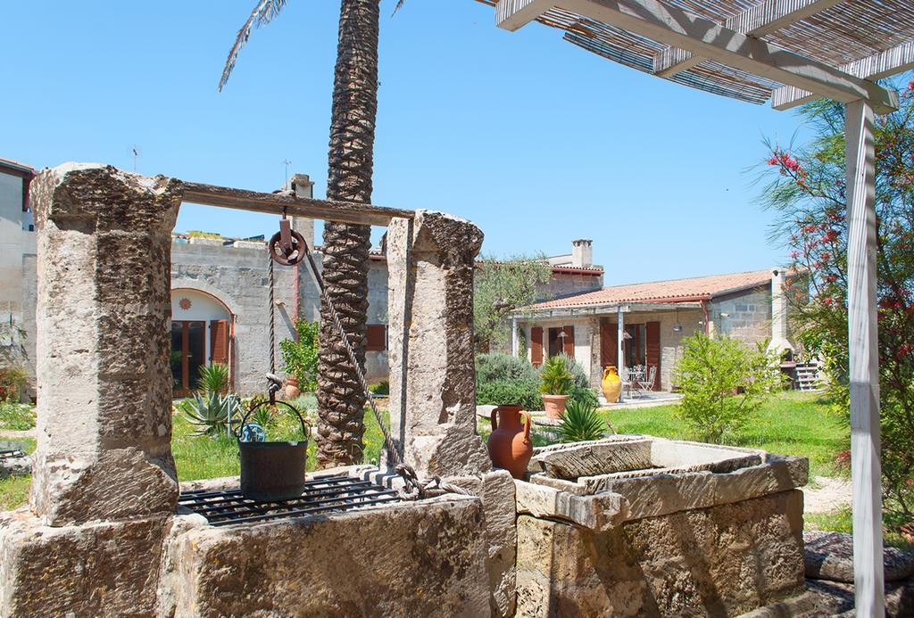B&B Masseria Dei 12 Granai Minervino di Lecce Exterior photo